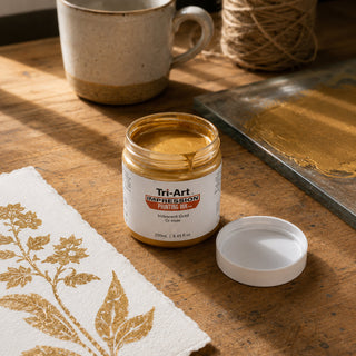Encre de bloc d'impression iridescente Tri-Art Gold avec échantillon d'imprimé floral